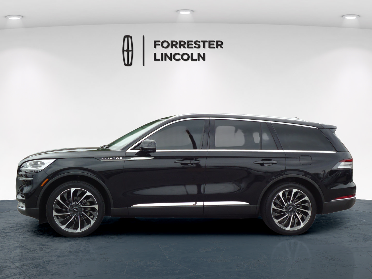 Used 2020 Lincoln Aviator Reserve w/ Equipment Group 202A AWD/4WD image 6