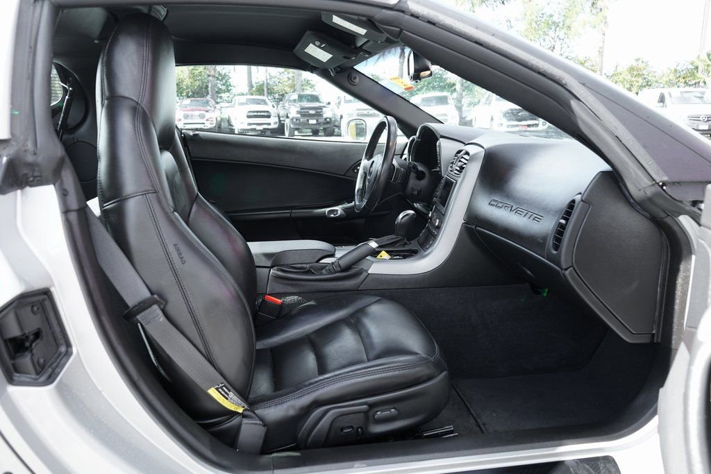 Used 2006 Chevrolet Corvette Coupe w/ Preferred Equipment Group image 42