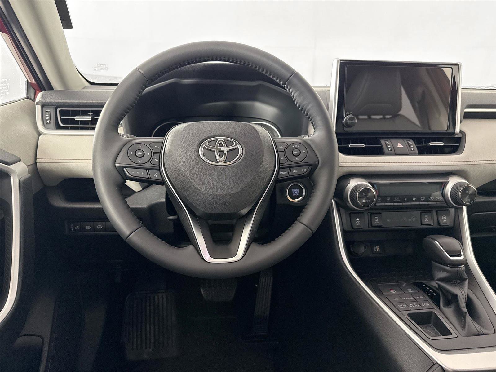 Used 2025 Toyota RAV4 XLE Premium w/ Weather Package AWD/4WD image 30
