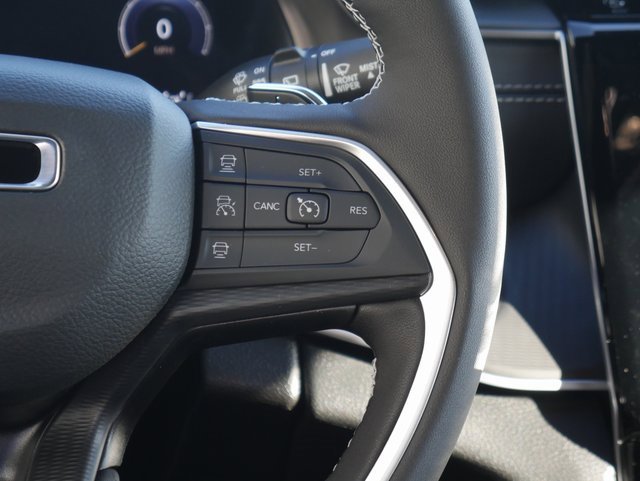 New 2025 Jeep Grand Cherokee L Altitude image 19