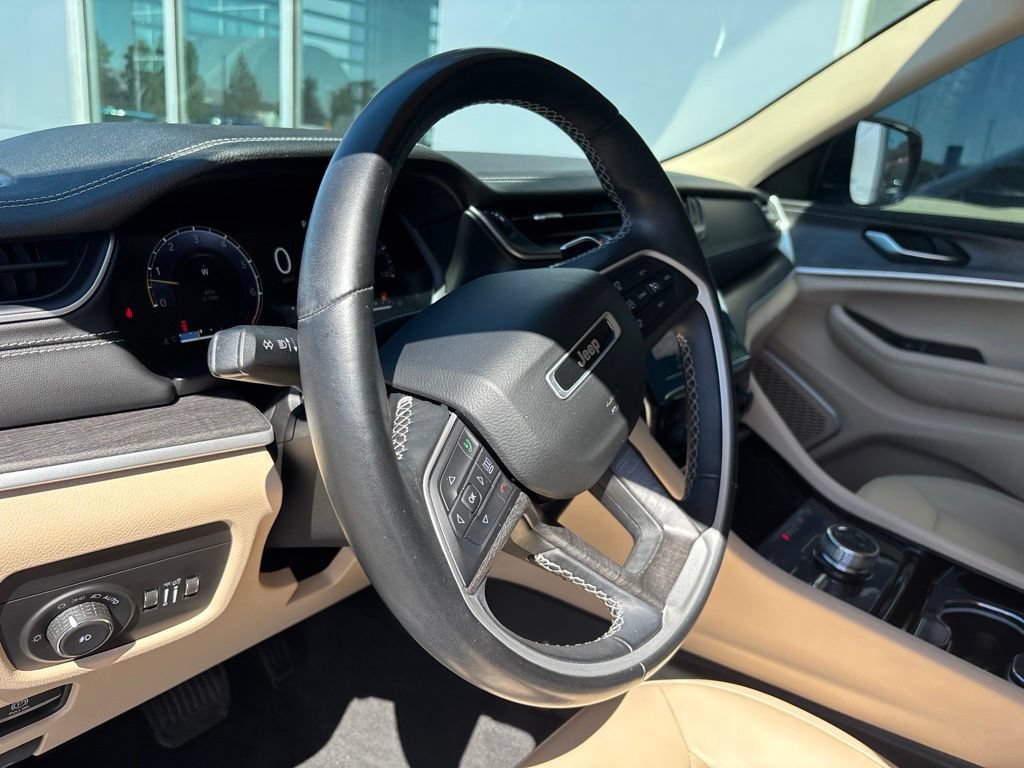 Used 2021 Jeep Grand Cherokee L Limited AWD/4WD image 7