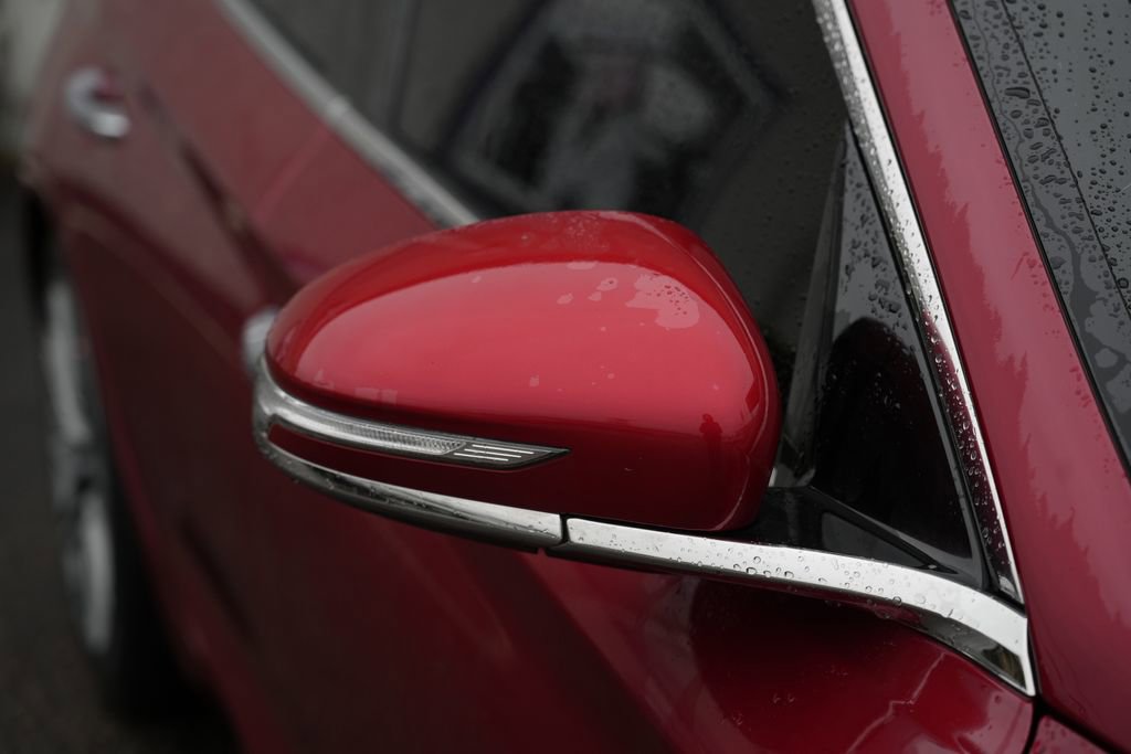 Used 2020 Genesis G70 2.0T w/ Elite Package image 13