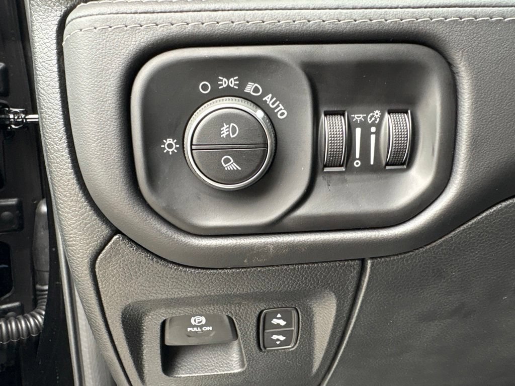 New 2026 RAM 1500 Limited w/ Night Edition AWD/4WD image 15