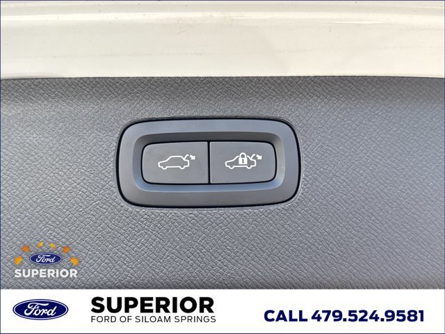 Used 2024 Volvo XC90 B6 Plus w/ Protection Package Premier image 13