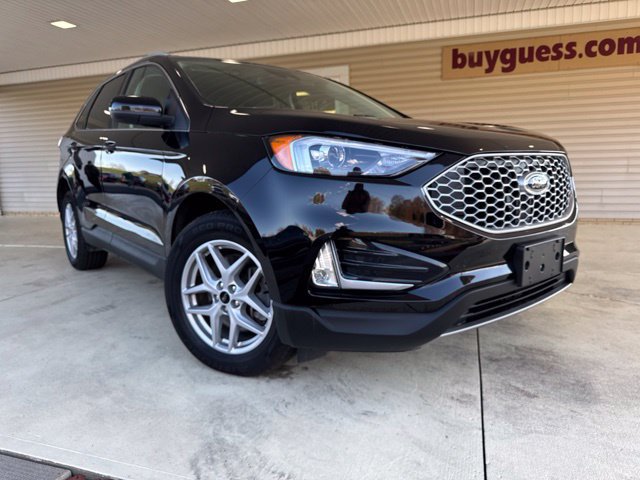 Used 2024 Ford Edge SEL w/ Convenience Package AWD/4WD image 2