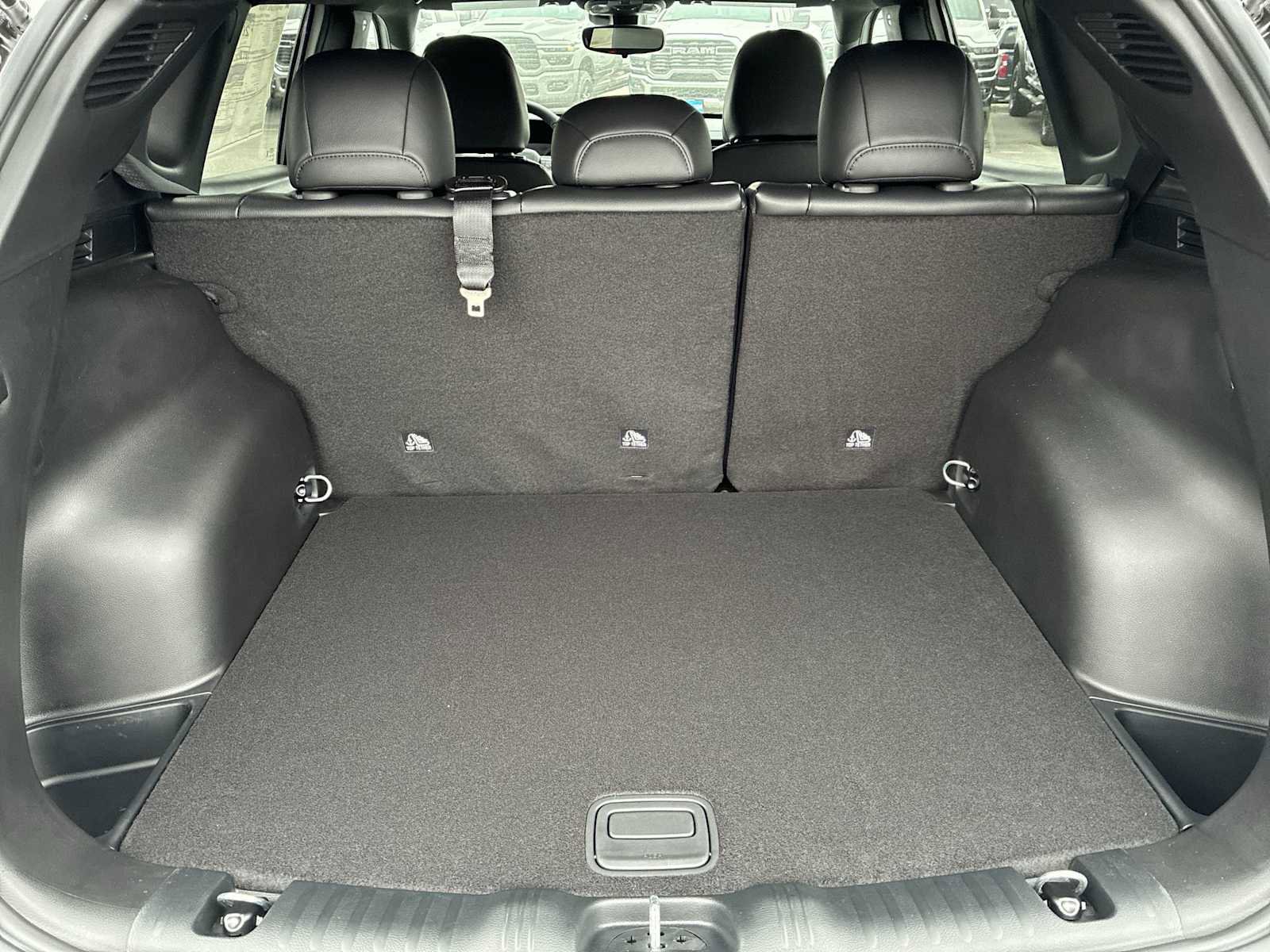 New 2026 Jeep Compass Latitude image 19