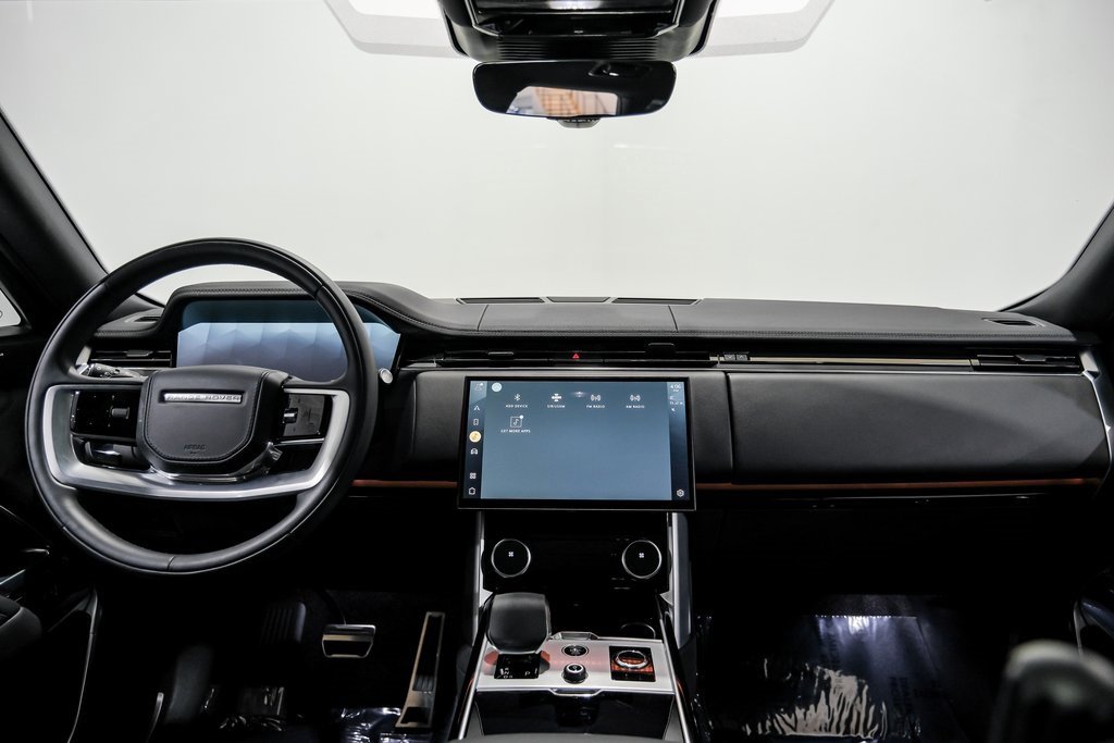 Used 2023 Land Rover Range Rover SE image 13