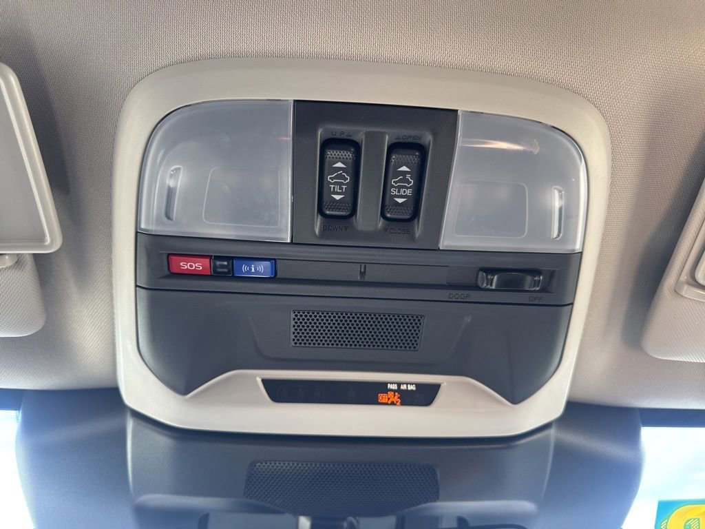 Used 2025 Subaru Crosstrek 2.5i Premium image 24