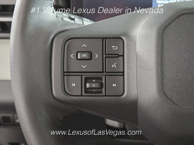 Used 2026 Toyota RAV4 Limited AWD/4WD image 32