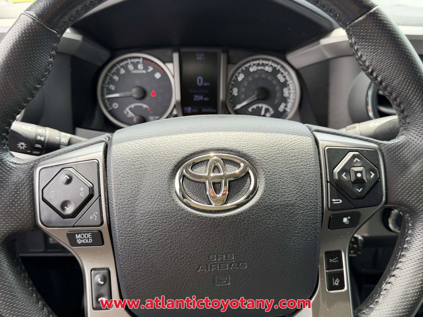 Used 2019 Toyota Tacoma SR5 AWD/4WD image 30