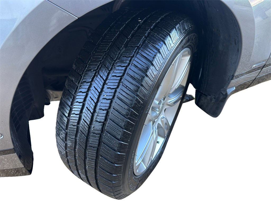 Used 2020 Land Rover Range Rover Velar R-Dynamic S image 9