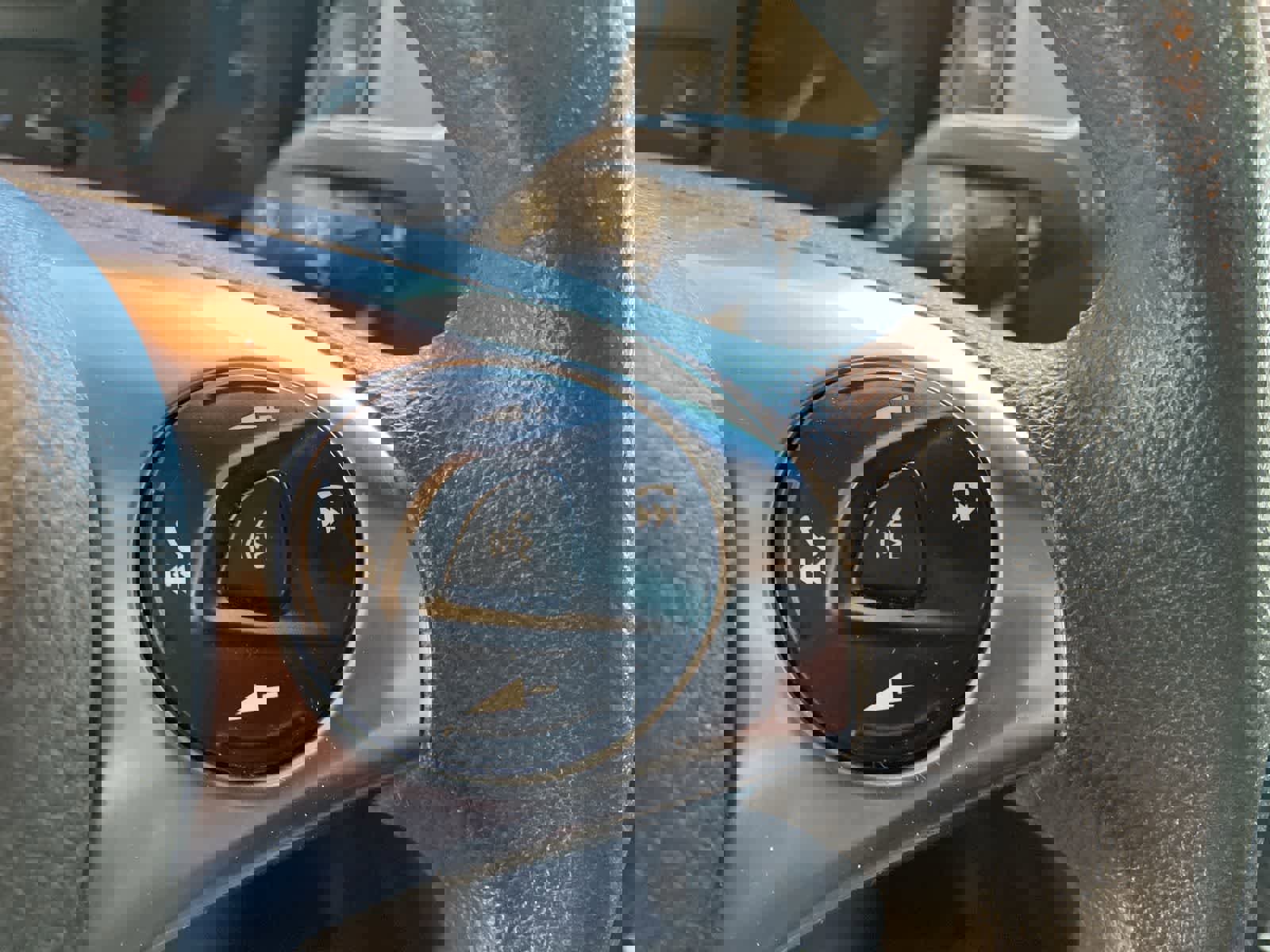 Used 2019 Ford Transit 150 XLT image 21