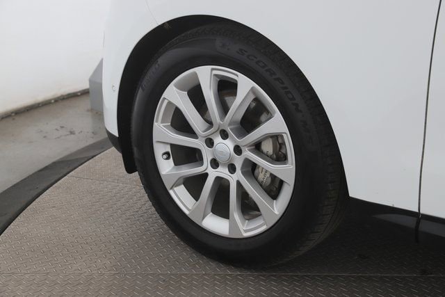 Used 2025 Land Rover Range Rover Sport SE image 13