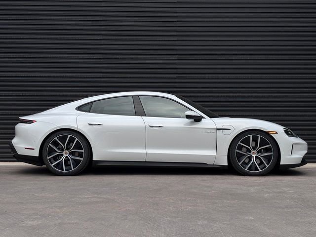 New 2026 Porsche Taycan image 8