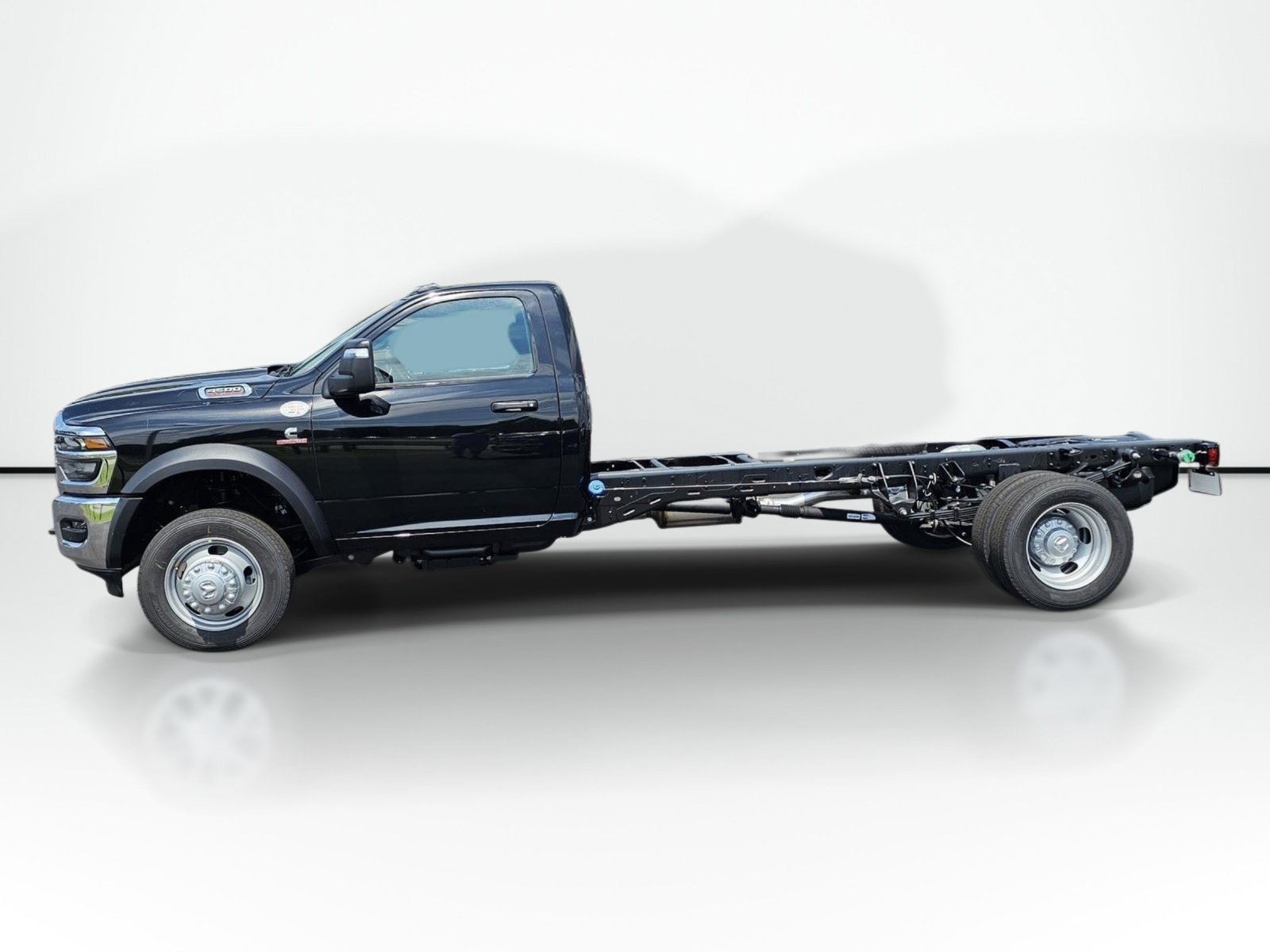 New 2026 RAM 4500 Tradesman w/ Chrome Appearance Group RWD image 15