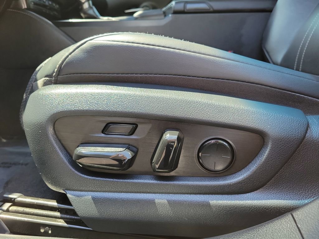 Used 2019 Lexus ES 300h w/ Luxury Package image 26