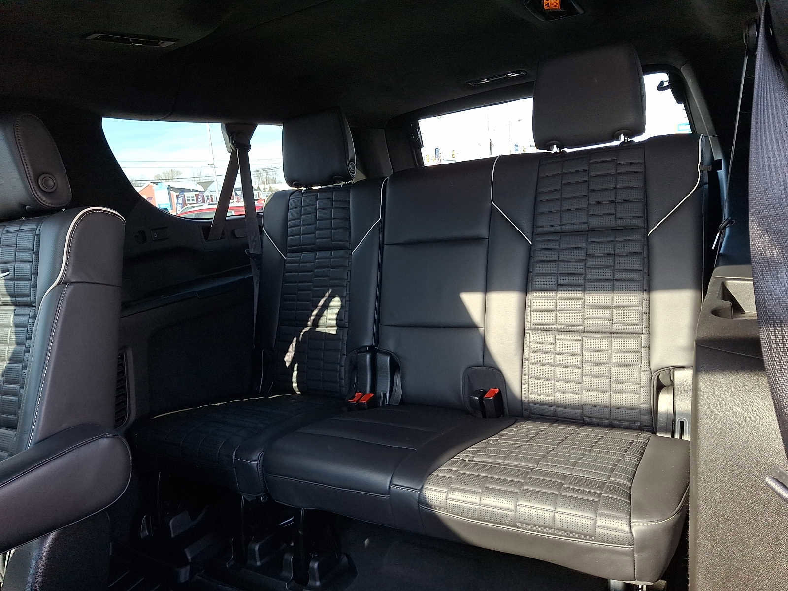 Used 2021 Cadillac Escalade ESV Sport Platinum w/ LPO, ONYX Package image 12