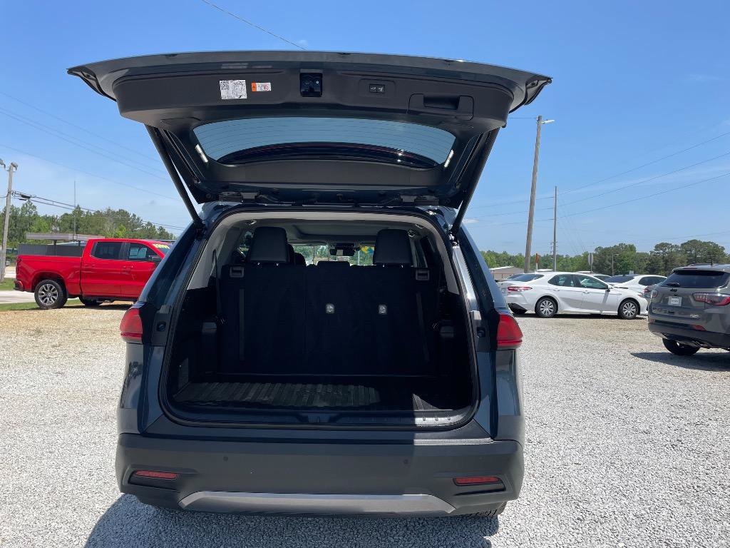 Used 2024 Toyota Grand Highlander Limited image 13