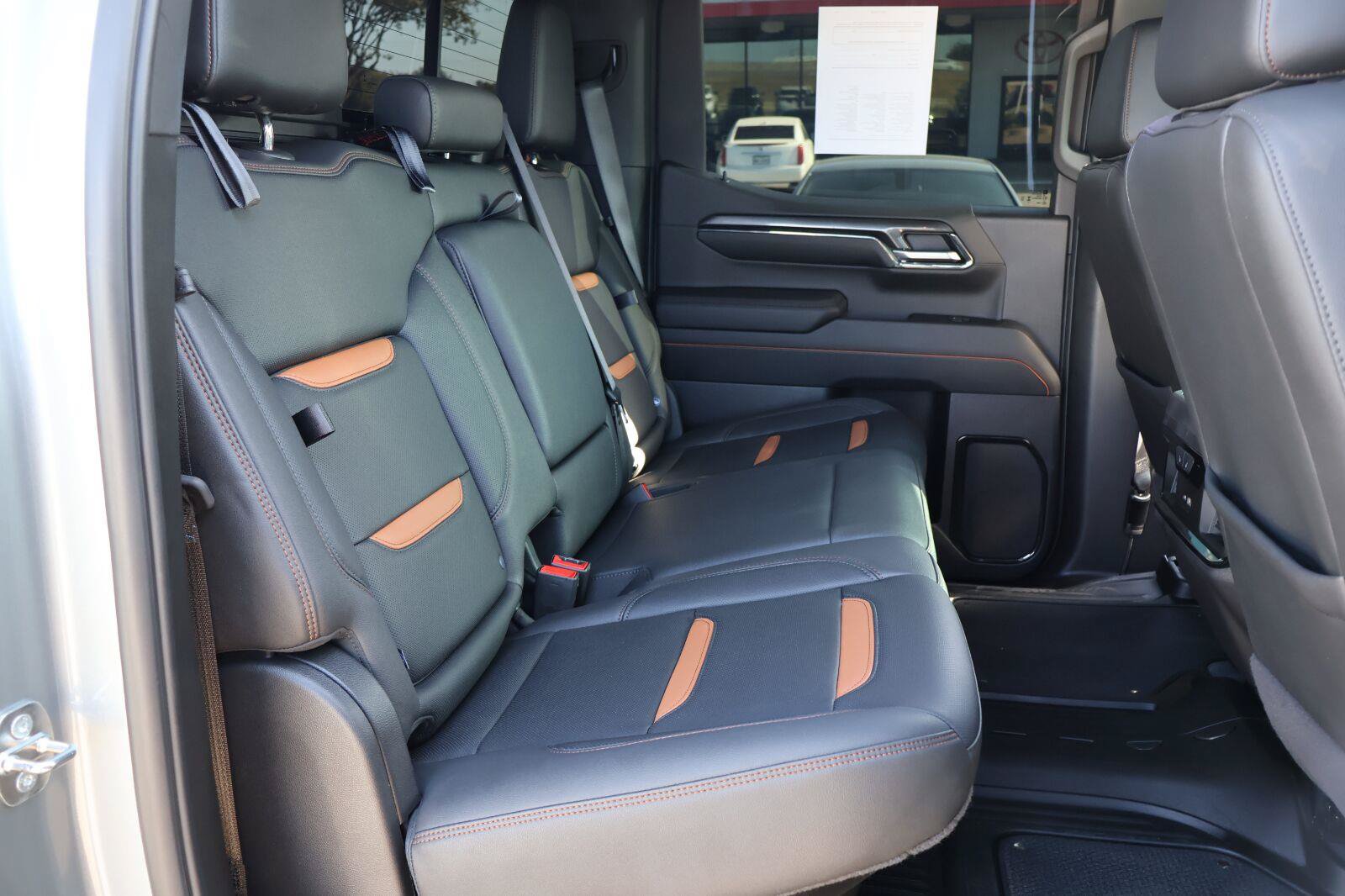 Used 2024 GMC Sierra 1500 AT4 w/ Technology Package AWD/4WD image 19