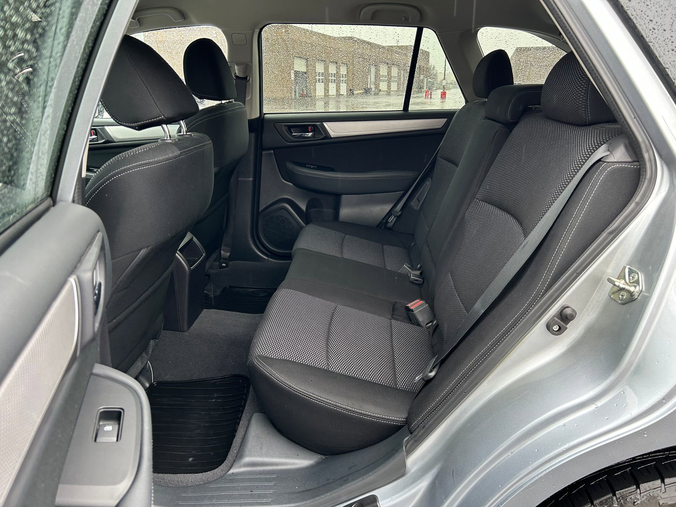 Used 2016 Subaru Outback 2.5i Premium image 21