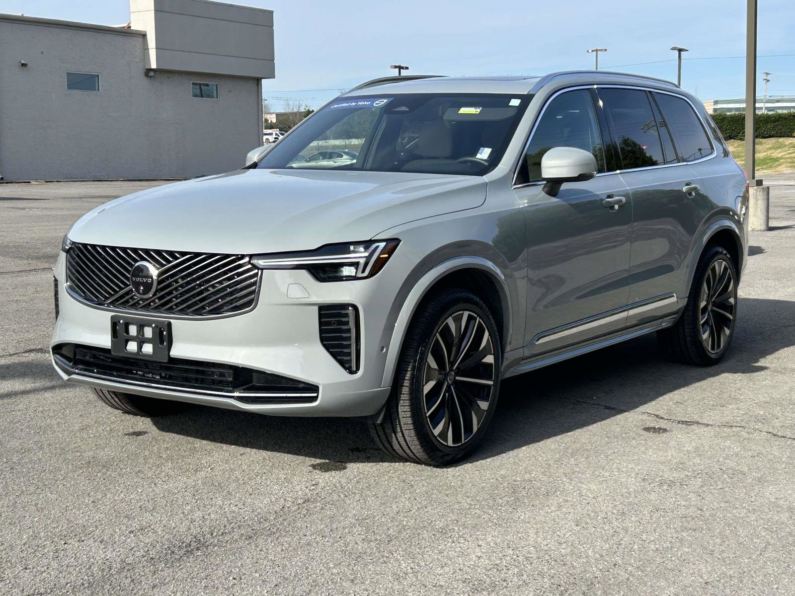 Certified 2025 Volvo XC90 B6 Plus image 7