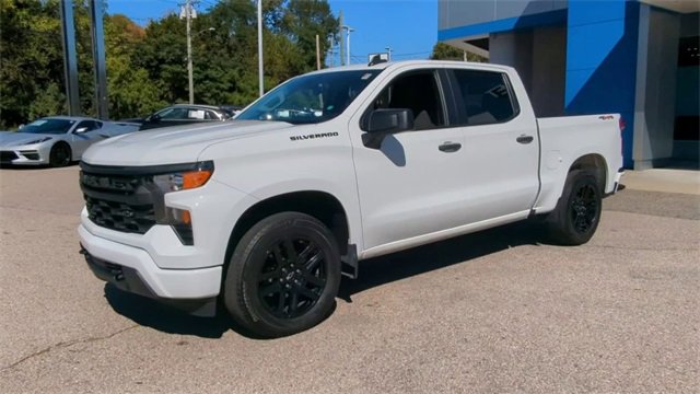 Certified 2023 Chevrolet Silverado 1500 Custom w/ LPO, Dark Essentials Package image 4