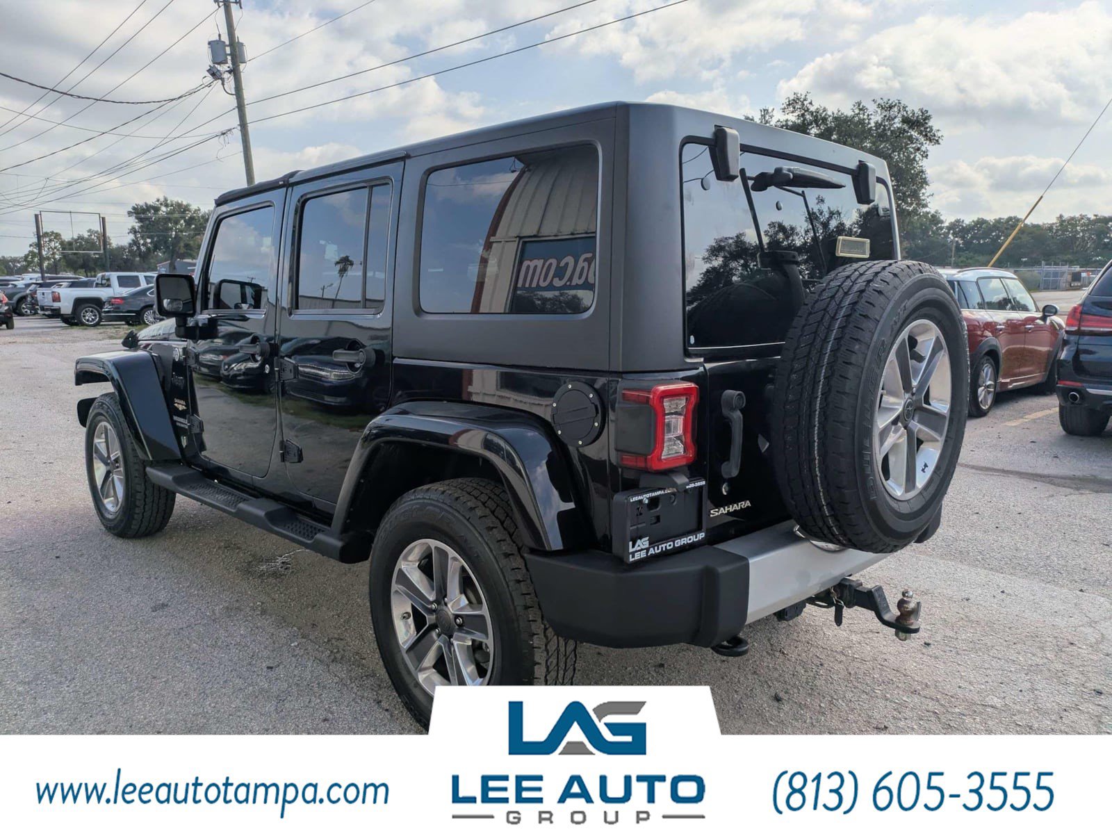 Used 2012 Jeep Wrangler Unlimited Sahara AWD/4WD image 5