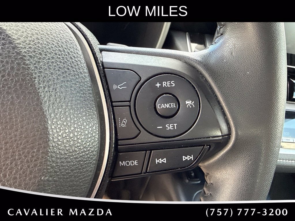 Used 2022 Toyota Corolla XSE FWD image 15