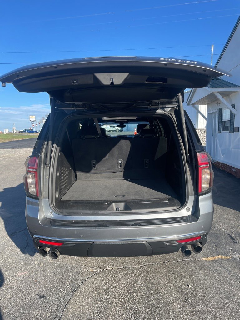 Used 2021 Chevrolet Suburban Premier w/ Premium Package image 37