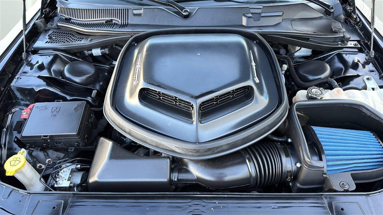 Used 2016 Dodge Challenger R/T Plus RWD image 36