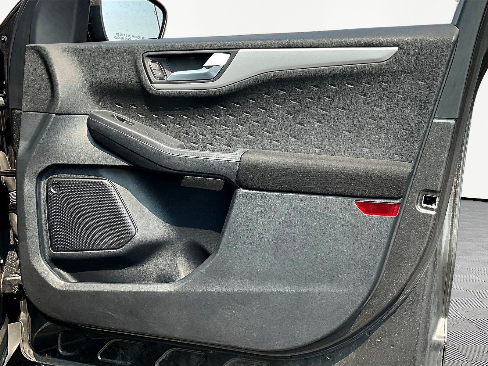 Used 2020 Ford Escape SE Sport FWD image 26