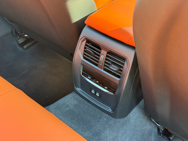 Used 2024 BMW M3 w/ M Carbon Exterior Package RWD image 29