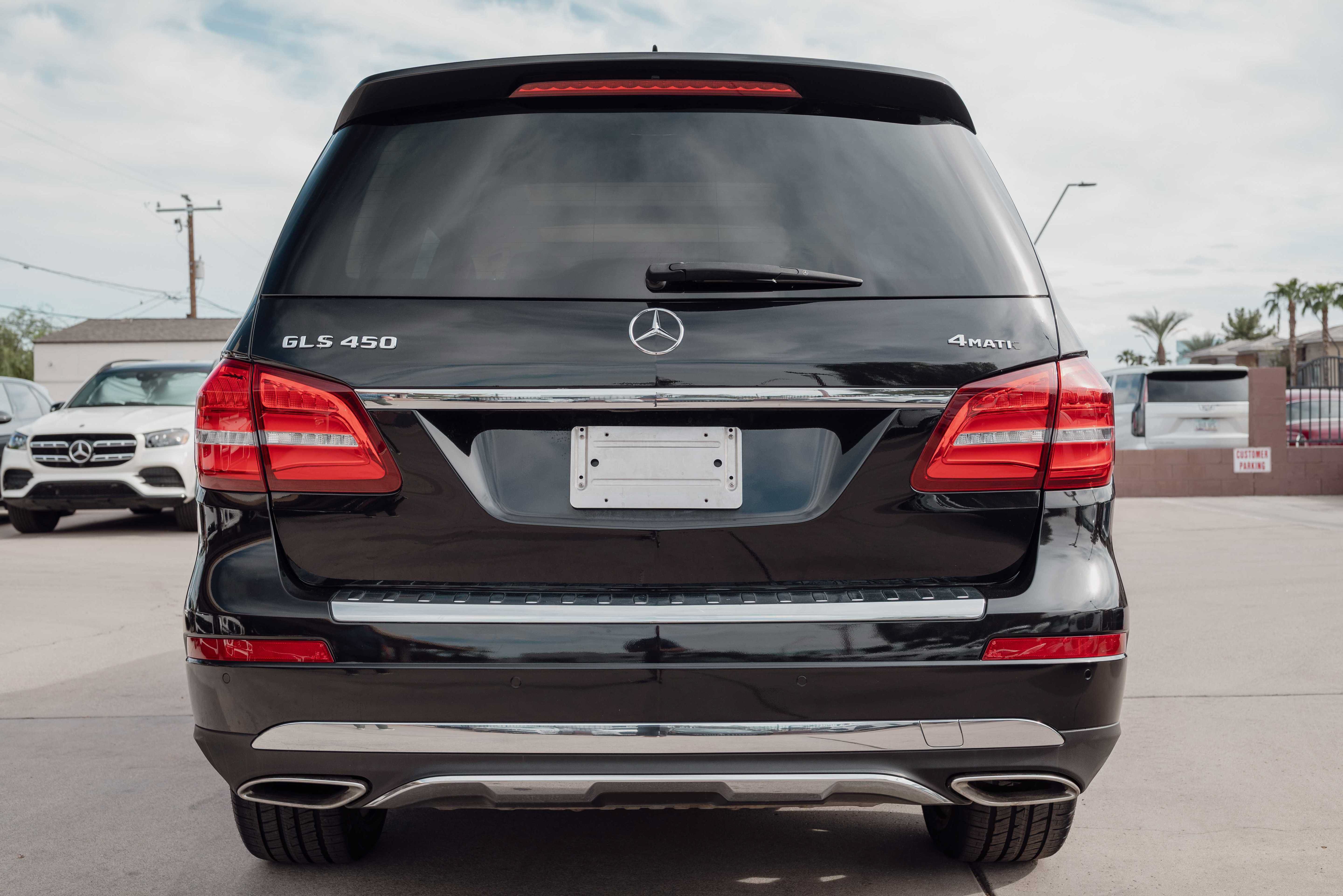 Used 2017 Mercedes-Benz GLS 450 4MATIC w/ Premium Package image 9
