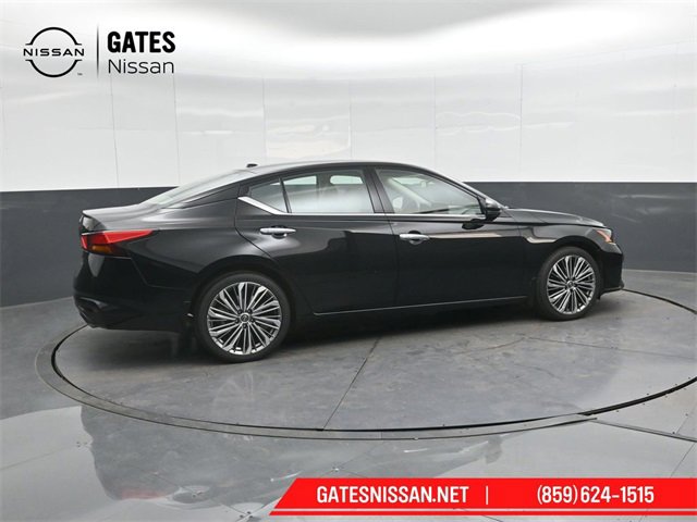 Used 2025 Nissan Altima 2.5 SL image 3