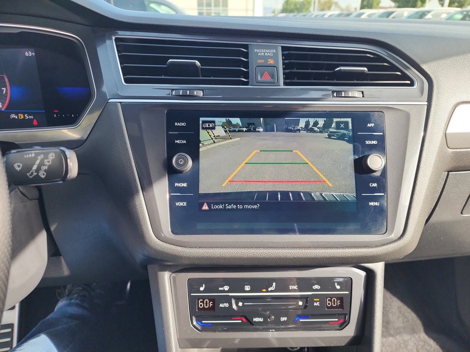 Certified 2023 Volkswagen Tiguan SE R-Line image 29