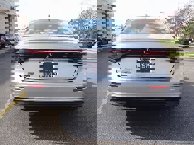 Used 2024 Honda Accord EX image 3