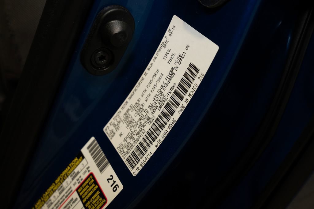 Used 2016 Toyota Tacoma SR5 image 18