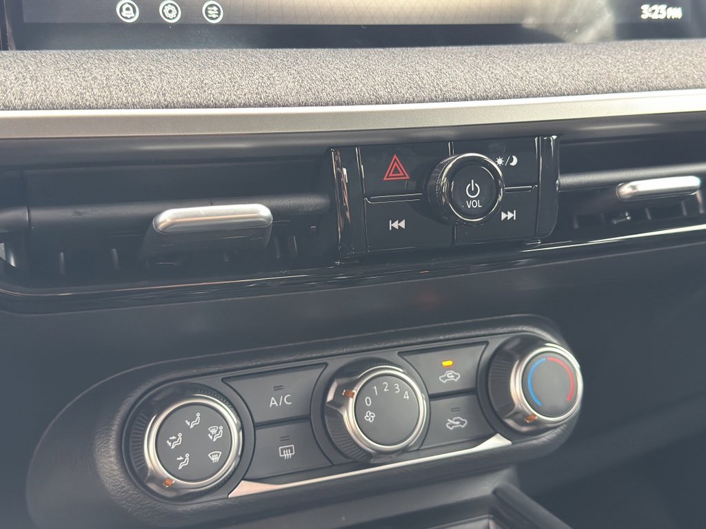 New 2026 Nissan Kicks S image 24