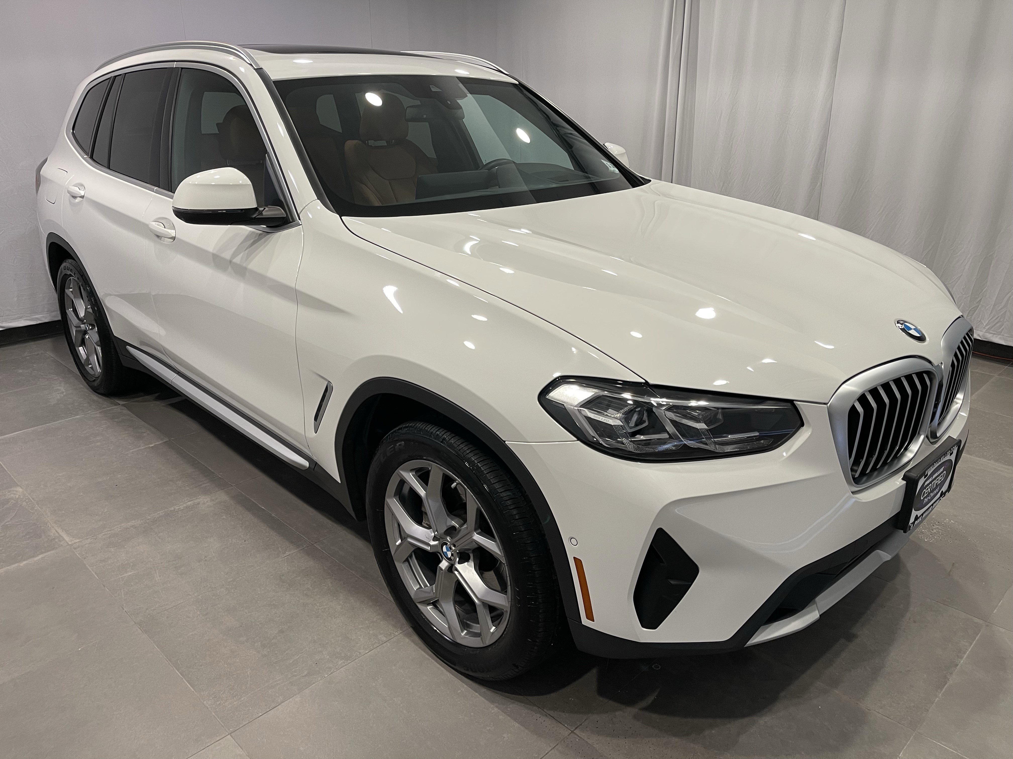 Used 2023 BMW X3 xDrive30i w/ Premium Package image 3