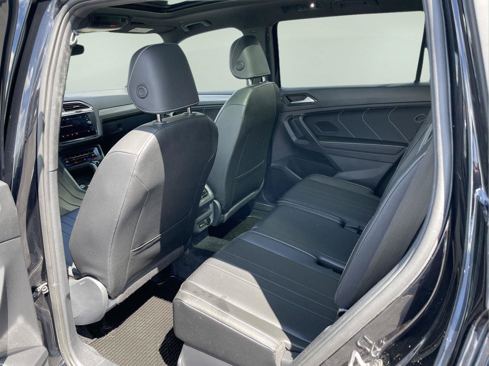 Used 2024 Volkswagen Tiguan SE R-Line AWD/4WD image 14