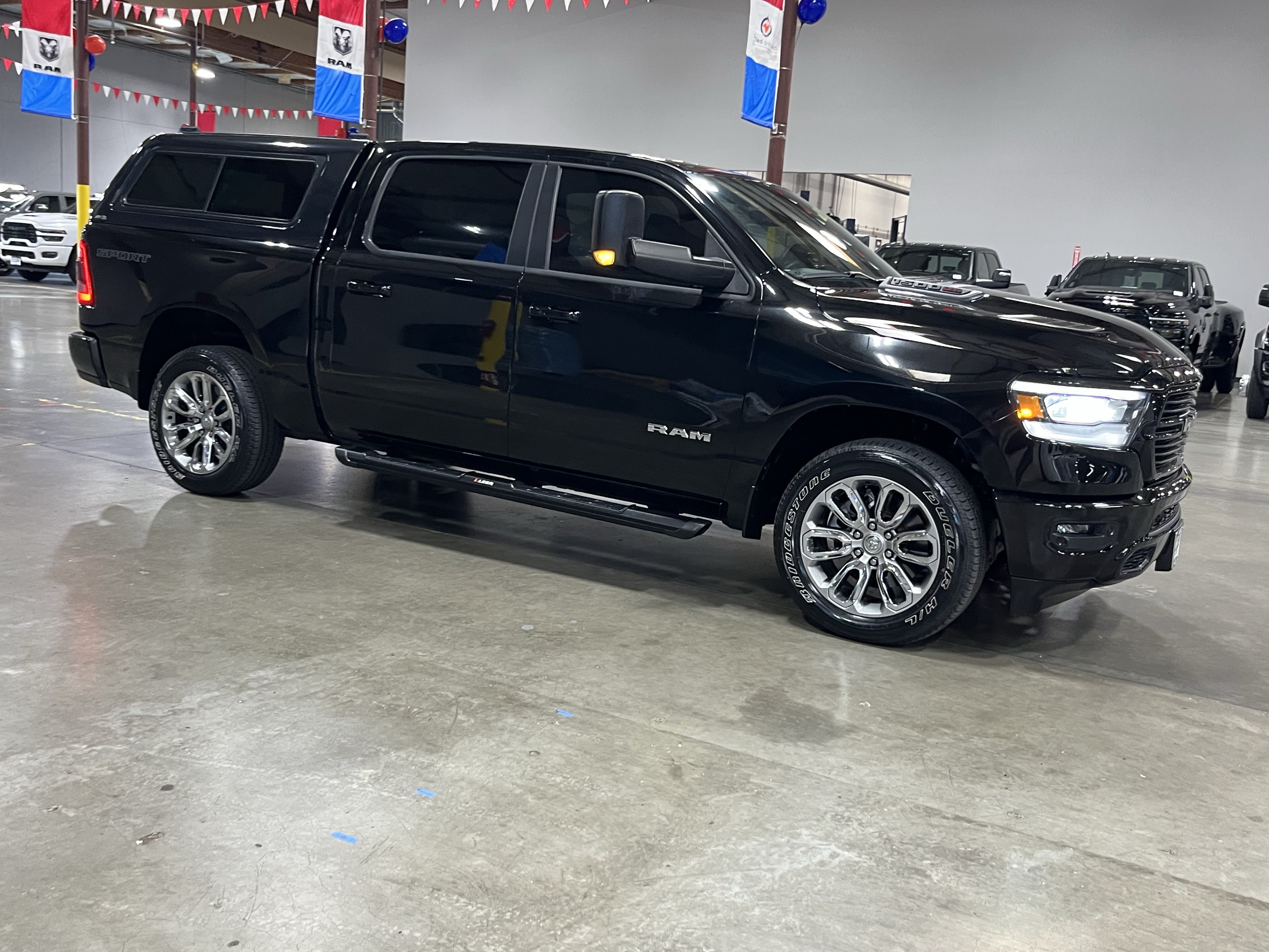 Used 2023 RAM 1500 Laramie AWD/4WD image 7