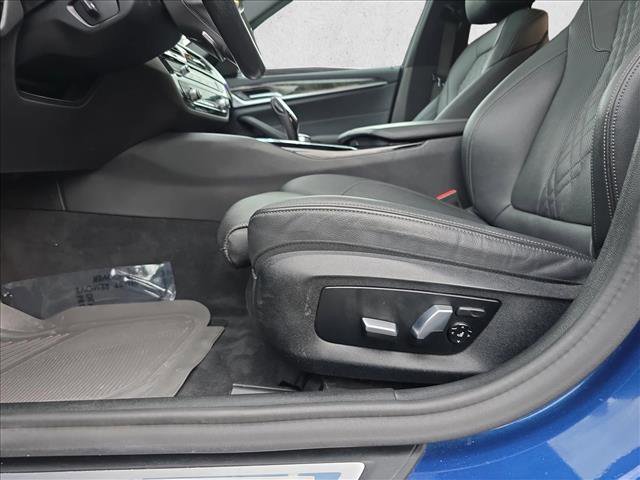 Used 2022 BMW 530i xDrive w/ Convenience Package image 28