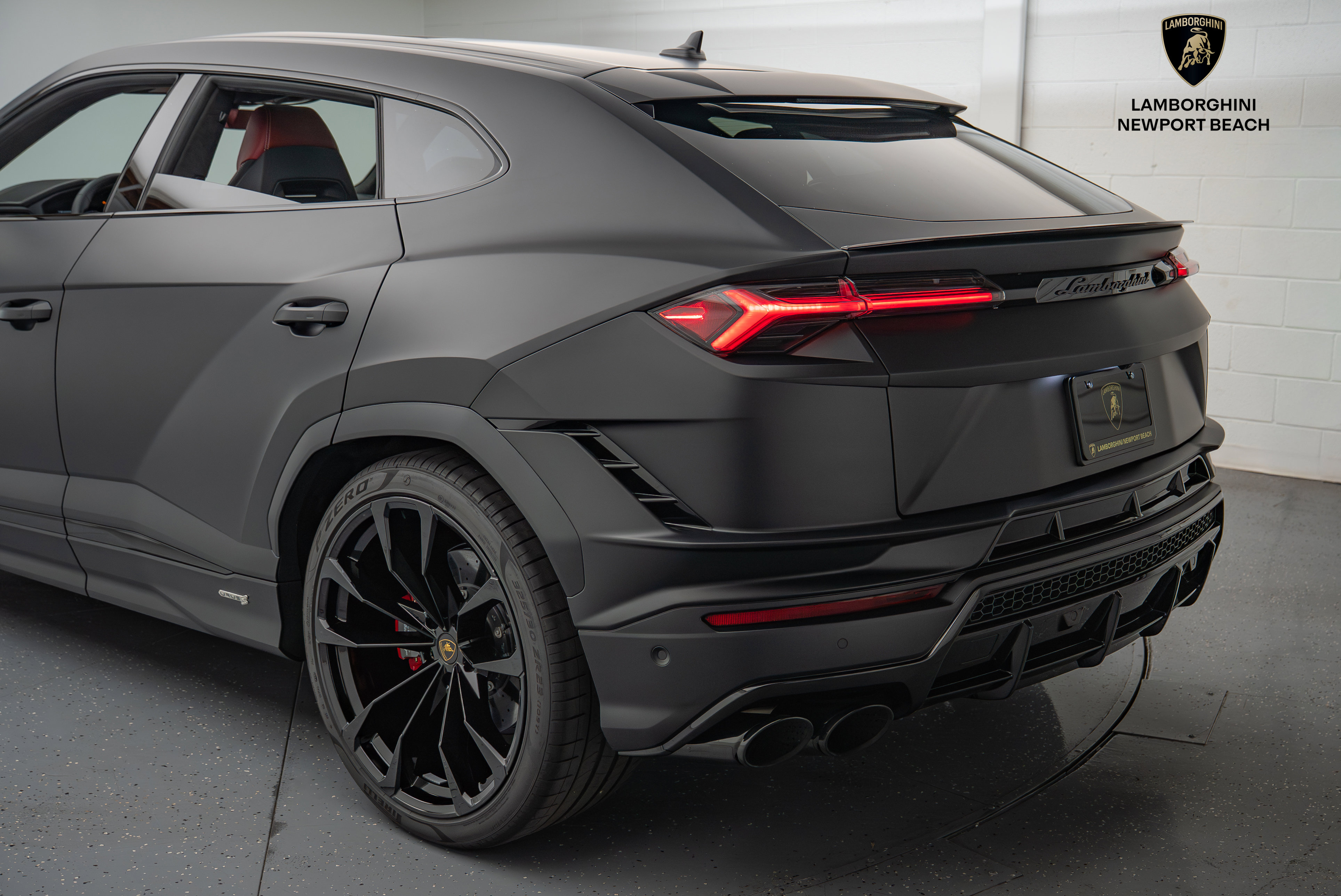Used 2024 Lamborghini Urus S image 16