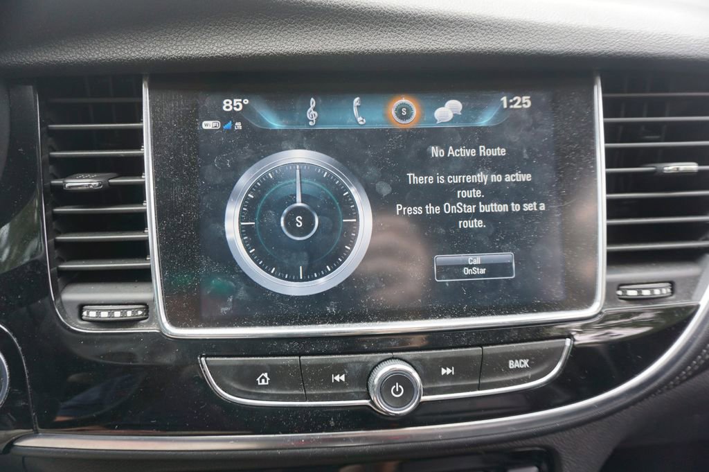 Used 2017 Buick Encore Essence FWD image 10