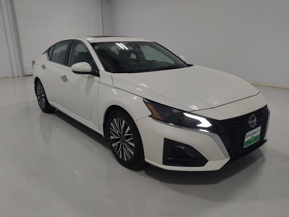 Used 2023 Nissan Altima 2.5 SV w/ SV Premium Package FWD image 13
