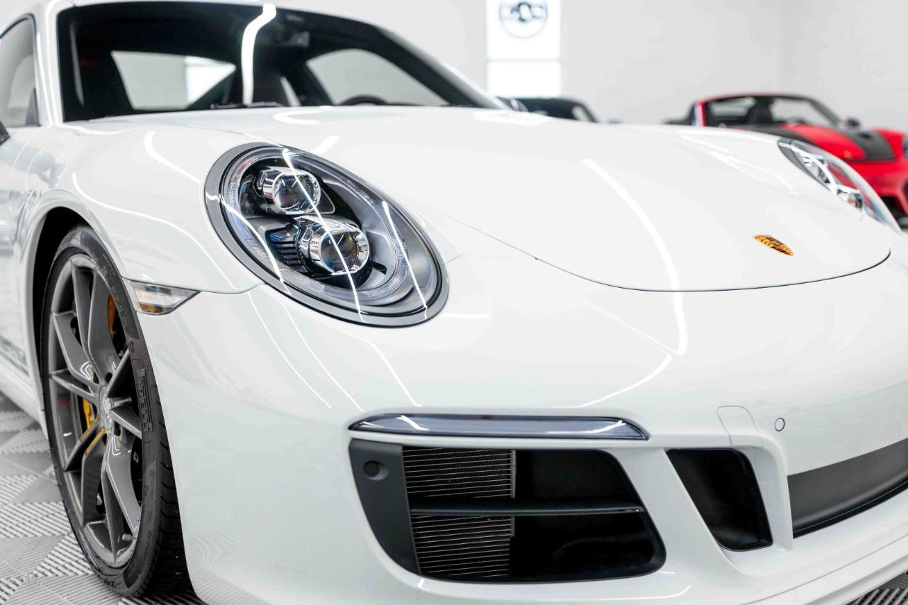 Used 2018 Porsche 911 Carrera T RWD image 17