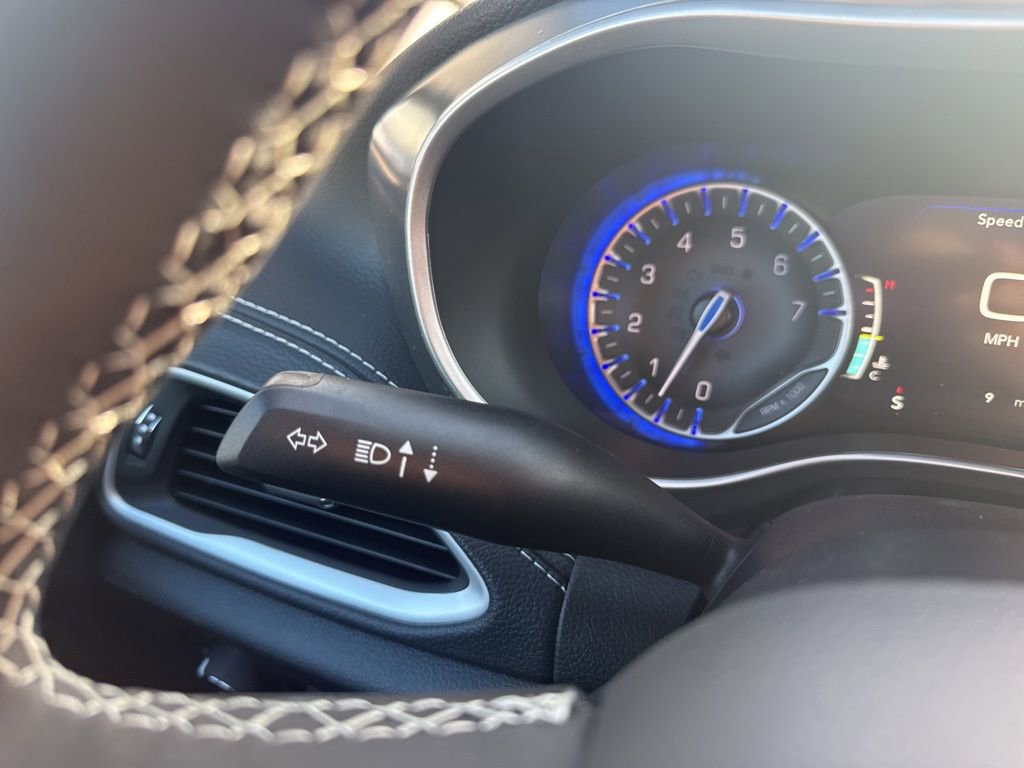 New 2026 Chrysler Pacifica Select w/ S Appearance Package FWD image 13