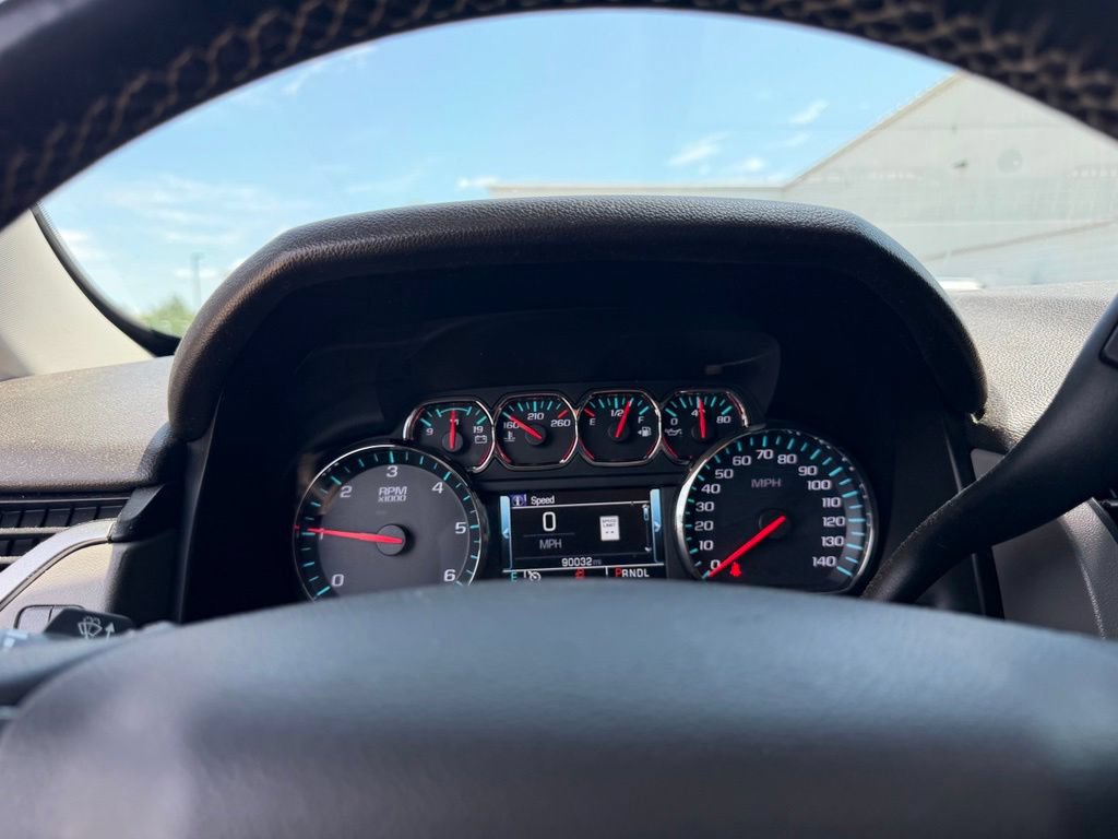 Used 2019 Chevrolet Suburban LT AWD/4WD image 13