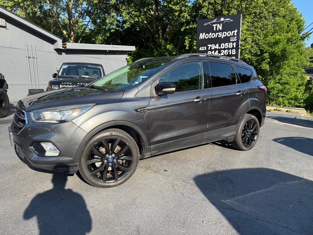Used 2017 Ford Escape Titanium image 34