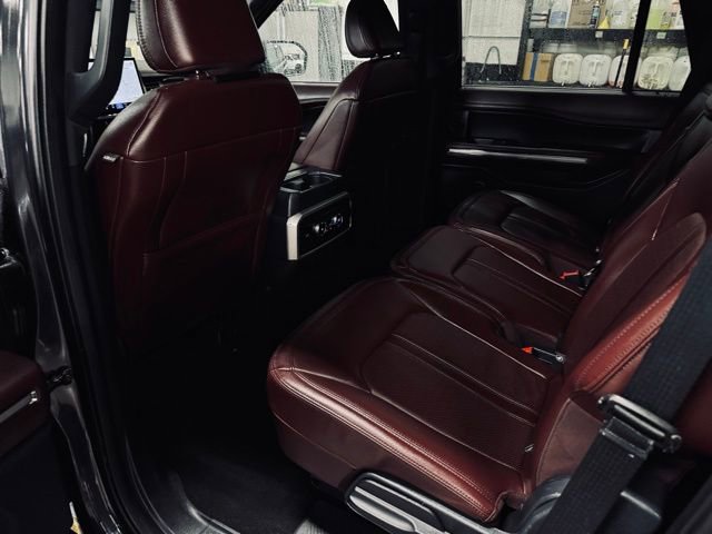 Used 2024 Ford Expedition Limited image 24
